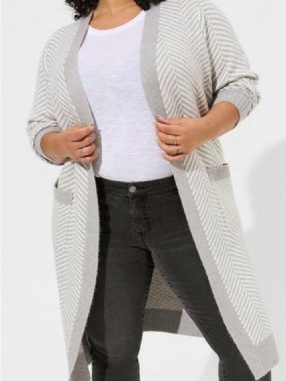 Torrid Chevron Open-Front Long Cardigan in Grey & White (4X)